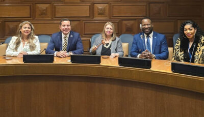 Royer Porras Zambrano es Investido como Embajador Mundial de la Paz