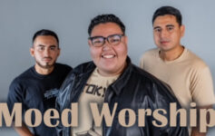 Moed Worship